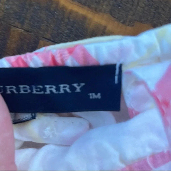 Dress + pants sleeveless cross back 1/3 months pink Burberry - Picture 7 of 7